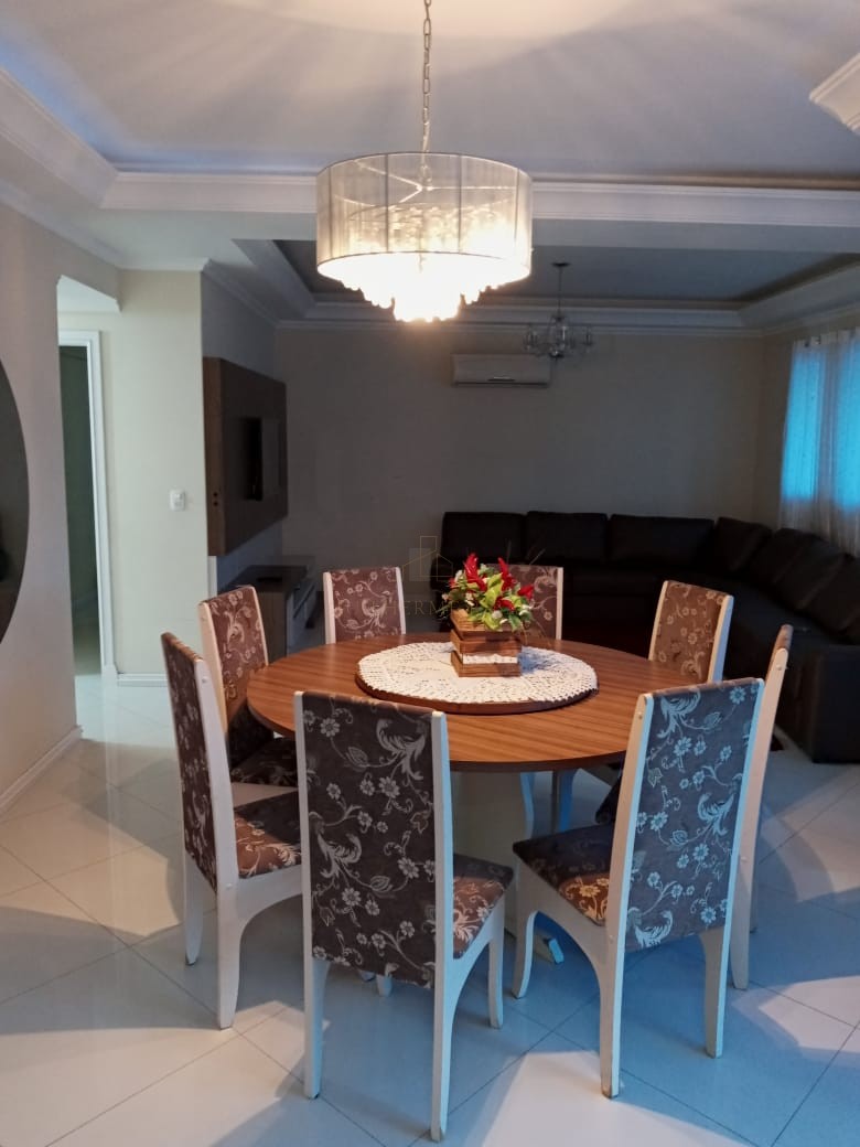 SEGUNDA QUADRA — Meia Praia, Itapema