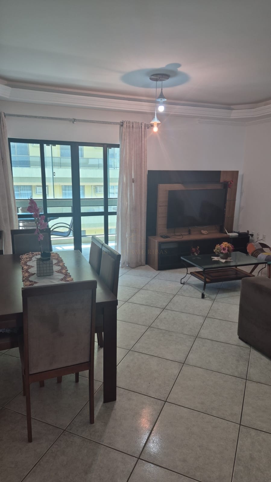 QUADRA MAR — Meia Praia, Itapema