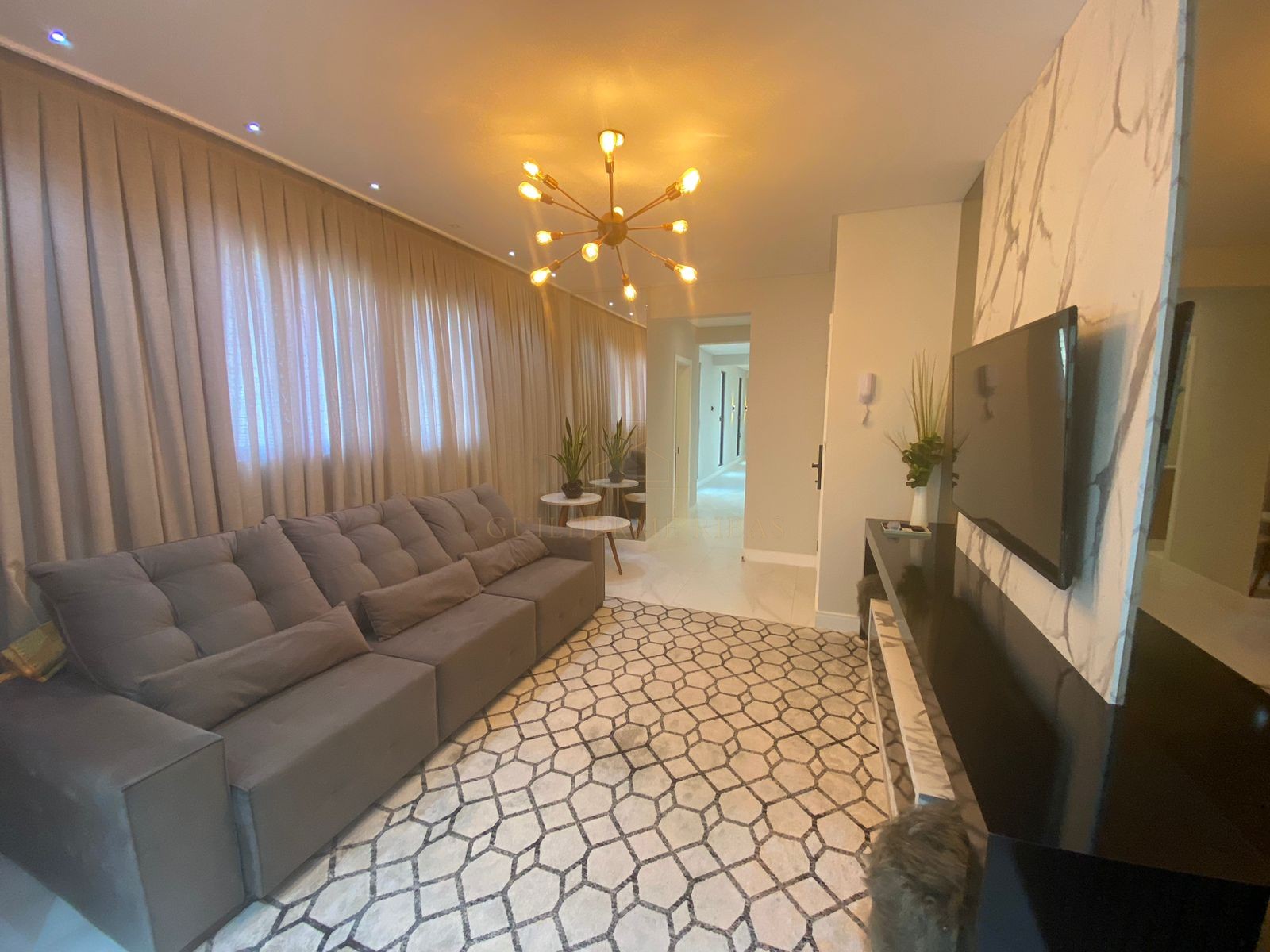 QUADRA MAR (VALOR À COMBINAR) — Meia Praia, Itapema