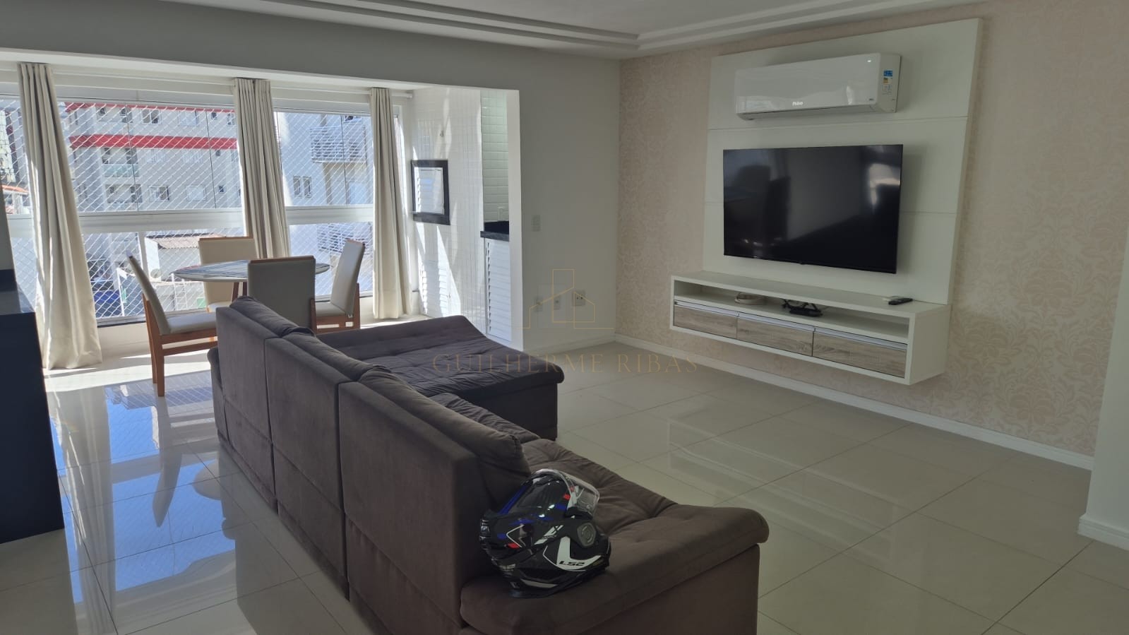 3ª QUADRA (VALOR À COMBINAR) — Meia Praia, Itapema